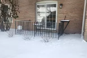 2721 Georgetowne Dr, Highland, IN 46322 - Photo 5