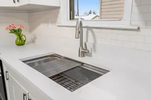 3233 Ridge Rd, Highland, IN 46322 - Photo 13