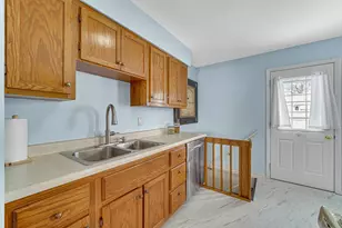 8031 North Dr, Highland, IN 46322 - Photo 7