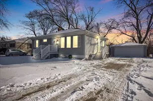 3340 Maple Dr, Highland, IN 46322 - Photo 3