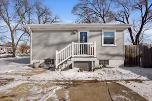 3340 Maple Dr, Highland, IN 46322 - Photo 29