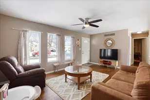 3340 Maple Dr, Highland, IN 46322 - Photo 5