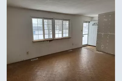 10683 N 253 E, Demotte, IN 46310 - Photo 3