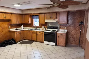 10683 N 253 E, Demotte, IN 46310 - Photo 5