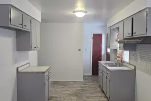 1676 W 13th Ave, Gary, IN 46404 - Photo 7