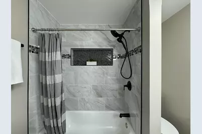 1531 Fran-Lin Pkwy, Munster, IN 46321 - Photo 11