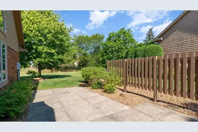 902 Cornwallis Lane, Munster, IN 46321 - Photo 51