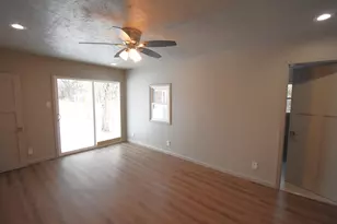 225 W Grace St, Rensselaer, IN 47978 - Photo 15