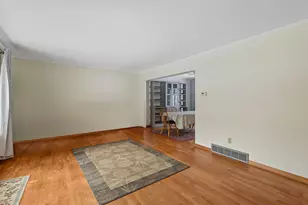 7748 Delaware Pl, Merrillville, IN 46410 - Photo 5