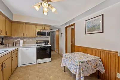 7748 Delaware Place, Merrillville, IN 46410 - Photo 15