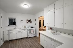 2619 Riverside Dr, Lake Station, IN 46405 - Photo 9