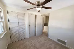 301 Belden Pl, Munster, IN 46321 - Photo 21