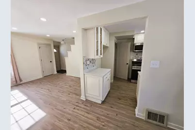 301 Belden Place, Munster, IN 46321 - Photo 9