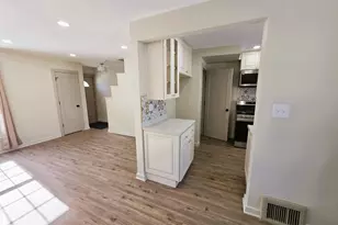 301 Belden Pl, Munster, IN 46321 - Photo 9