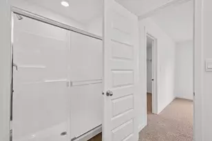 577 Cressmoor Blvd, Hobart, IN 46342 - Photo 13