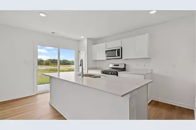 583 Cressmoor Boulevard, Hobart, IN 46342 - Photo 5