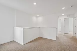 583 Cressmoor Blvd, Hobart, IN 46342 - Photo 15