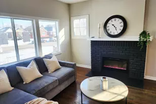 418 Taft St, Gary, IN 46404 - Photo 5