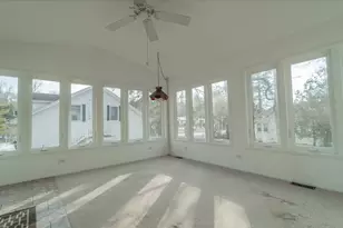 18 Diana Rd, Ogden Dunes, IN 46368 - Photo 5