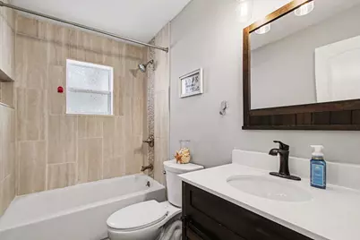 6708 Kansas Avenue, Hammond, IN 46323 - Photo 9