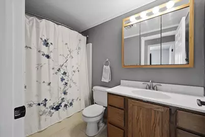 2131 E 9th Place, Hobart, IN 46342 - Photo 21