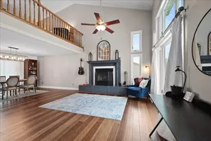 2131 E 9th Pl, Hobart, IN 46342 - Photo 3