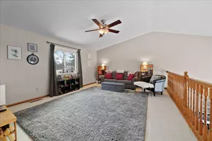 2131 E 9th Pl, Hobart, IN 46342 - Photo 17