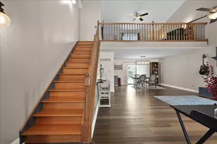 2131 E 9th Pl, Hobart, IN 46342 - Photo 15