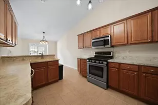 10721 Maple Ln, Saint John, IN 46373 - Photo 11