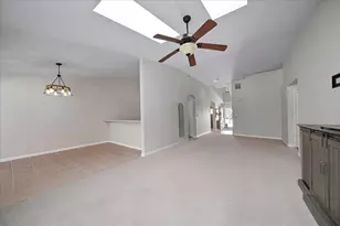 10721 Maple Ln, Saint John, IN 46373 - Photo 9