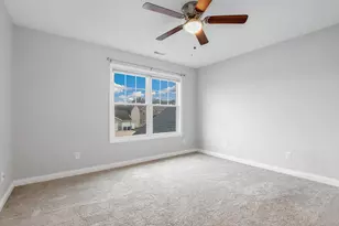 1070 Lakeview Dr, Hobart, IN 46342 - Photo 31