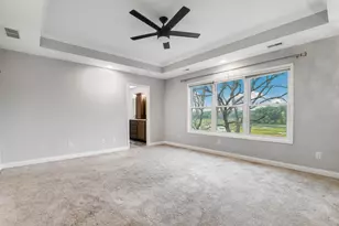 1070 Lakeview Dr, Hobart, IN 46342 - Photo 21