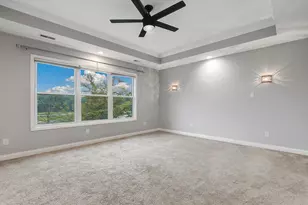 1070 Lakeview Dr, Hobart, IN 46342 - Photo 19