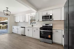 2014 E Elm St, Griffith, IN 46319 - Photo 3