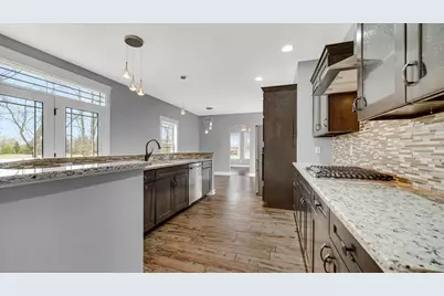 10427 N 600 W, Demotte, IN 46310 - Photo 5