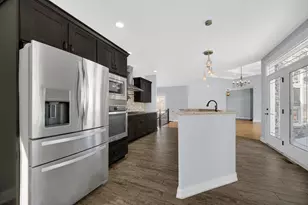 10427 N 600 W, Demotte, IN 46310 - Photo 9