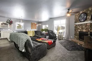 7546 Mary Kay Ct, Crown Point, IN 46307 - Photo 5