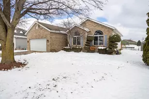 7546 Mary Kay Ct, Crown Point, IN 46307 - Photo 1