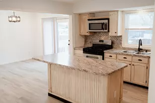 919 Seneca Dr, Crown Point, IN 46307 - Photo 7