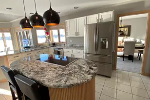 2480 E Lakeshore Dr, Crown Point, IN 46307 - Photo 9