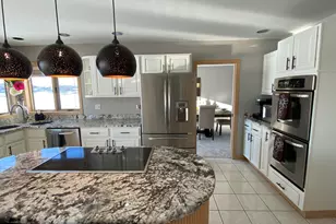 2480 E Lakeshore Dr, Crown Point, IN 46307 - Photo 33