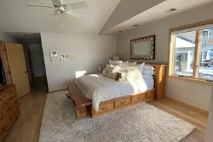 2480 E Lakeshore Dr, Crown Point, IN 46307 - Photo 45