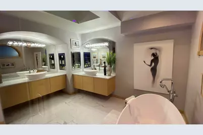 2480 E Lakeshore Drive, Crown Point, IN 46307 - Photo 51