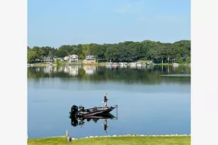 2480 E Lakeshore Dr, Crown Point, IN 46307 - Photo 13