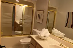 2480 E Lakeshore Dr, Crown Point, IN 46307 - Photo 75