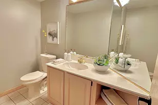 2480 E Lakeshore Dr, Crown Point, IN 46307 - Photo 117