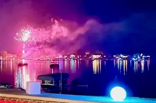 2480 E Lakeshore Dr, Crown Point, IN 46307 - Photo 157