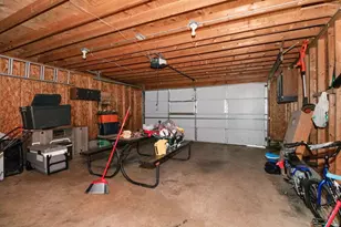 337 N Virginia St, Hobart, IN 46342 - Photo 15