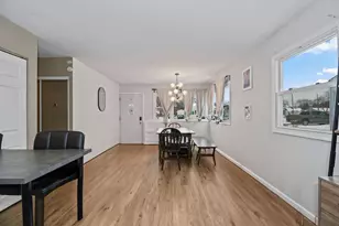 337 N Virginia St, Hobart, IN 46342 - Photo 5