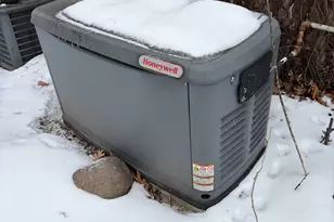 1135 Lakeview Dr, Schererville, IN 46375 - Photo 5